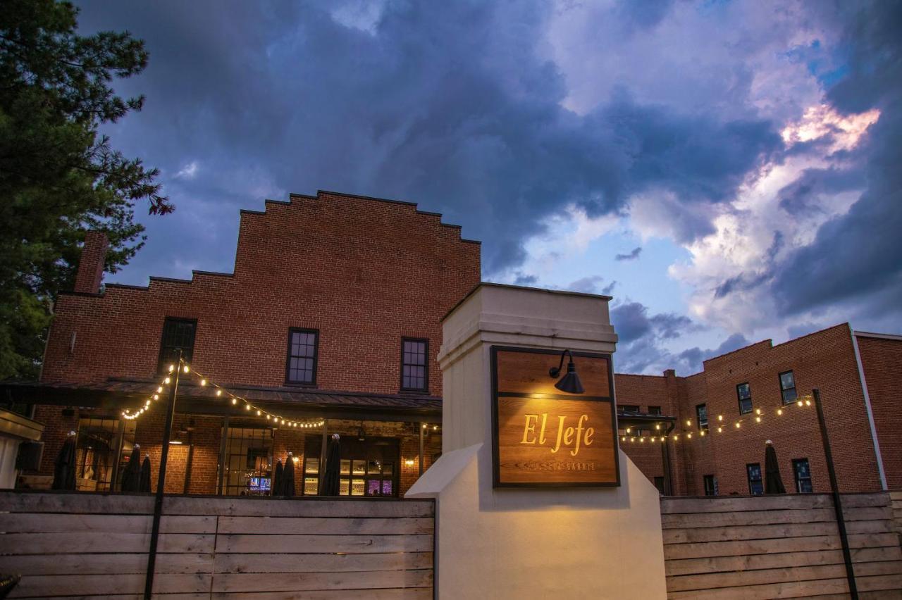 Aparthotel The Lofts At Downtown Salem Exterior foto