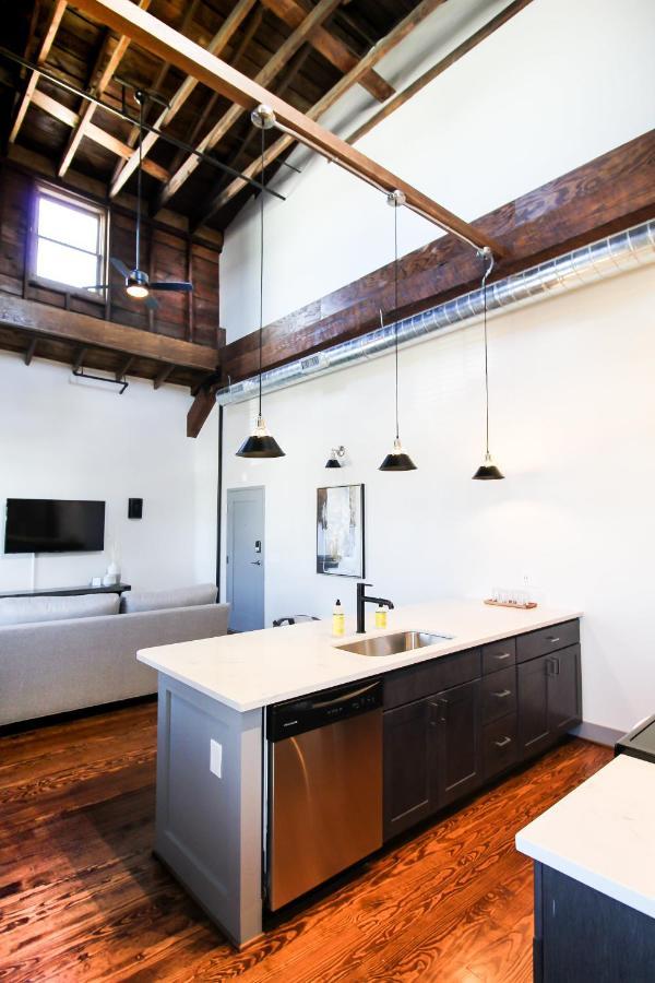 Aparthotel The Lofts At Downtown Salem Exterior foto